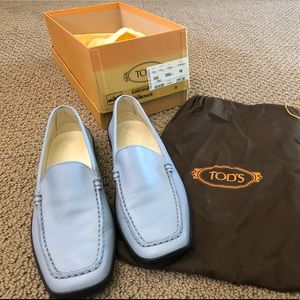 Size 9 TOD’s loafers.